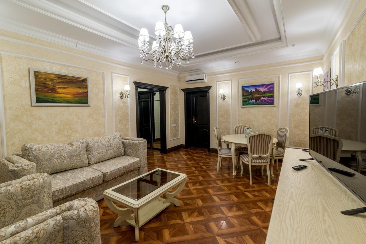 Krts Korona Hotel Sudilovichi Exterior foto